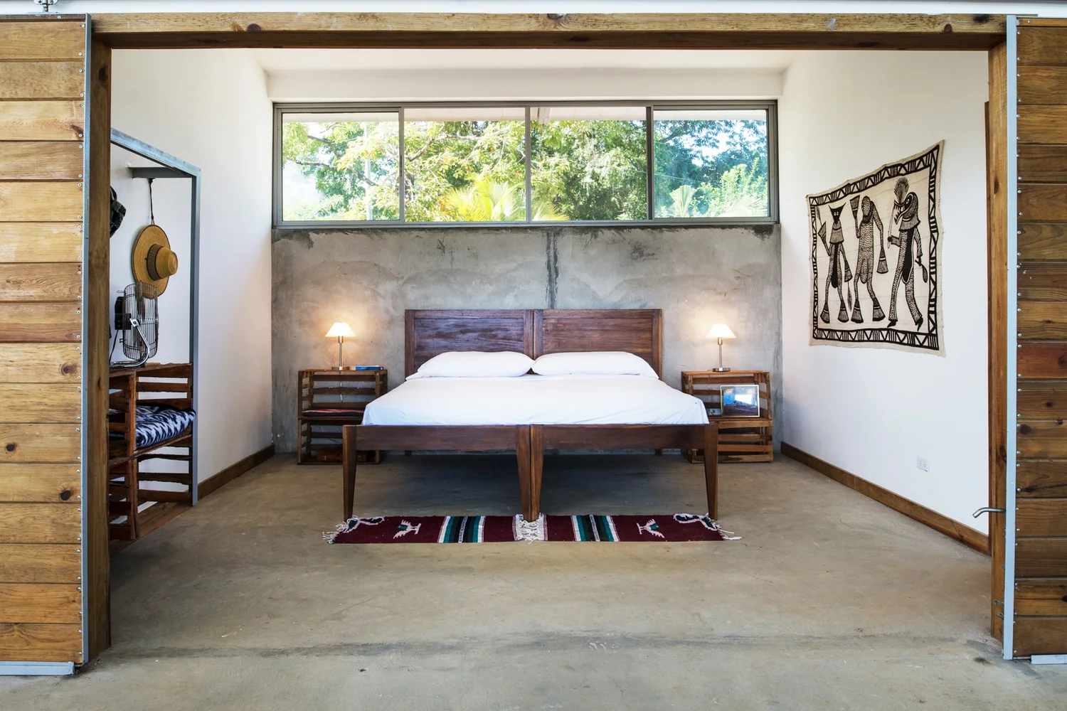Casa Comunal living area